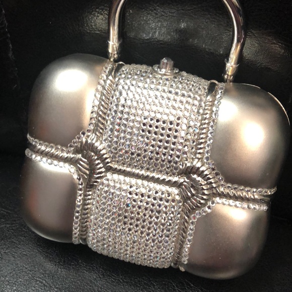 🆕 Daniella Clutch Shoulder Bag